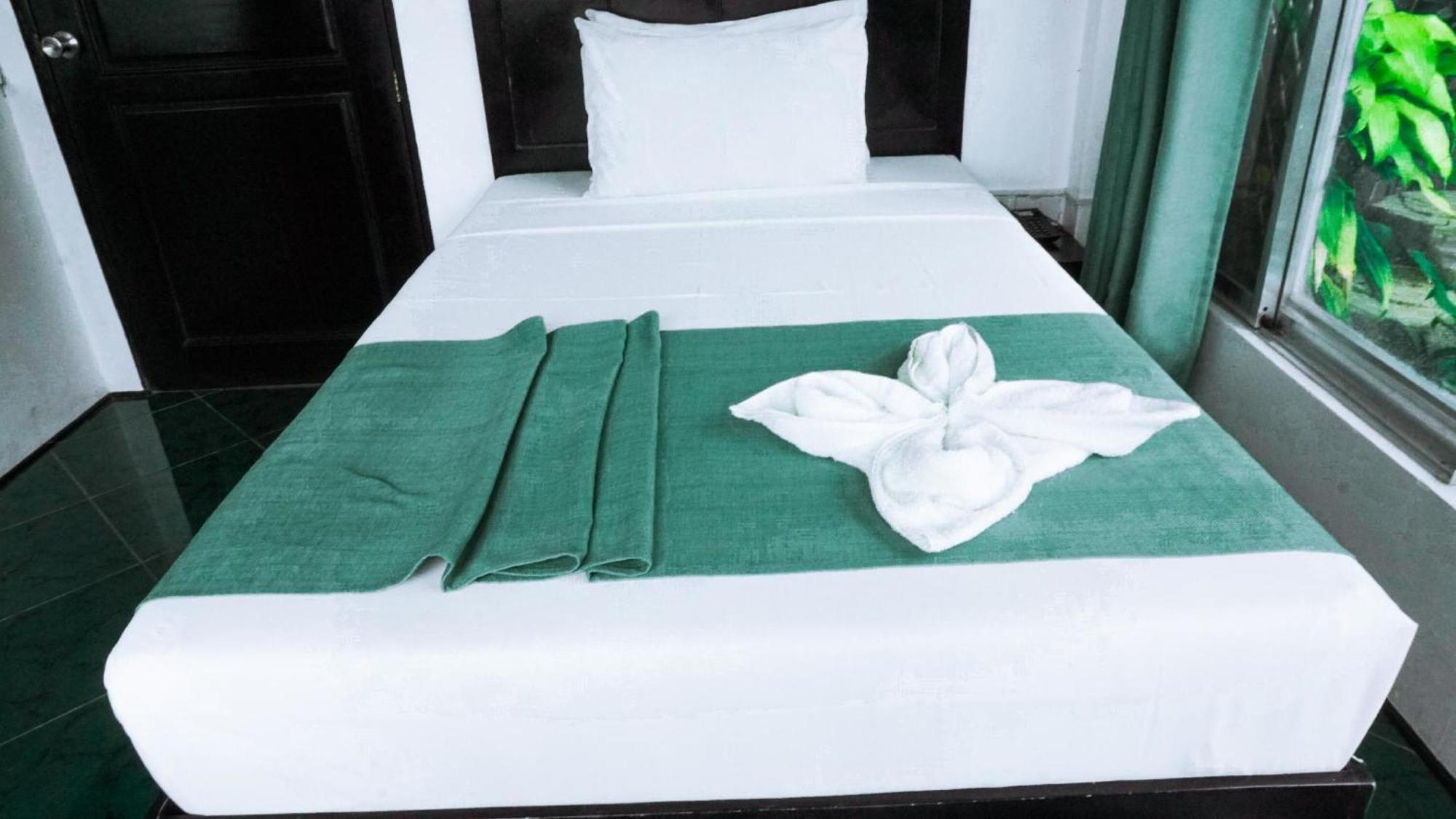Garin Farm Pilgrimage Resort Powered By Cocotel San Joaquin Chambre photo