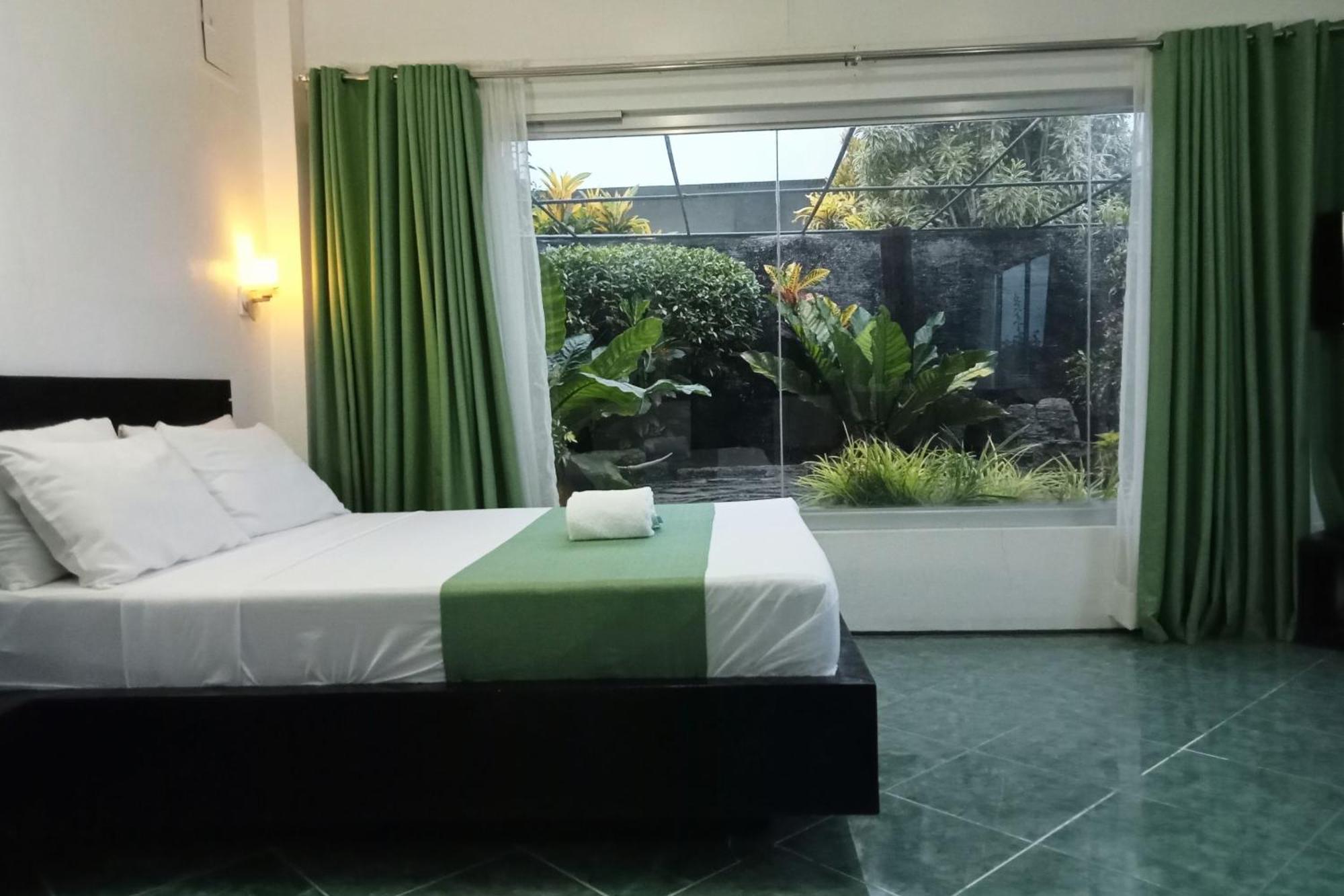 Garin Farm Pilgrimage Resort Powered By Cocotel San Joaquin Chambre photo